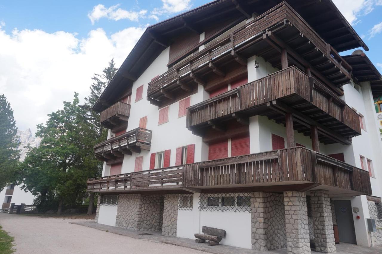 Faloria Studio Apartment Cortina d'Ampezzo Exterior foto